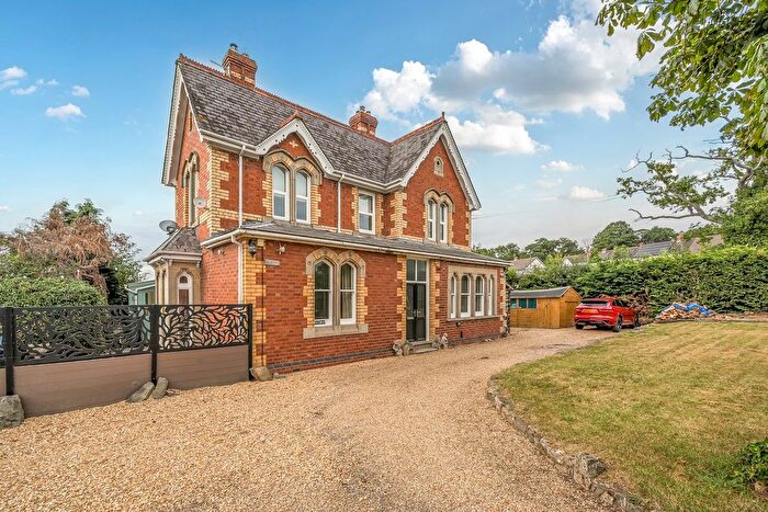 4 Bedroom Semi Detached House For Sale In Criggion Lane, Trewern, Welshpool, SY21