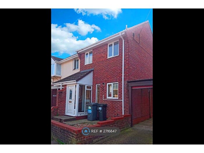 2 Bedroom Semi Detached House To Rent In King Edward Court, Bournemouth, BH9