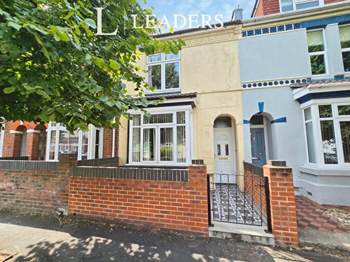 3 Bedroom Terraced House For Sale In Grove Road, Gosport, Hampshire, PO12