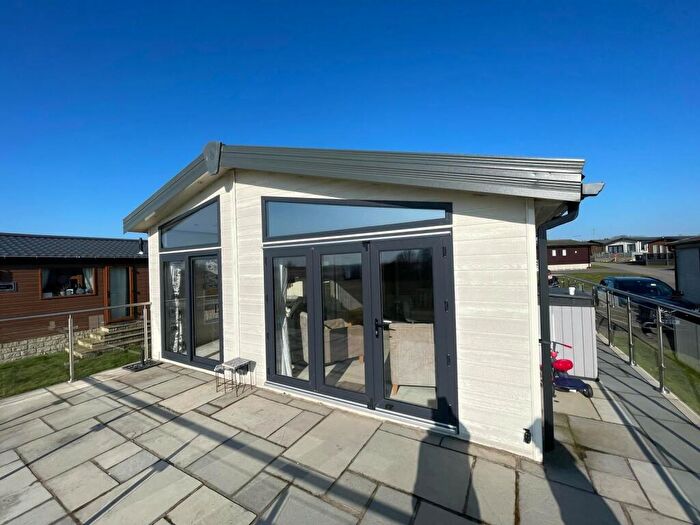 2 Bedroom Park Home For Sale In Staynall, Nr Hambleton, FY6