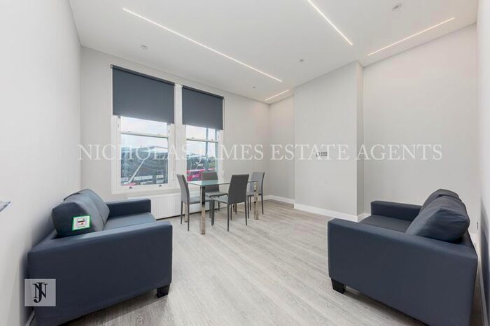 3 Bedroom Flat To Rent In Seven Sisters Road, London, N4