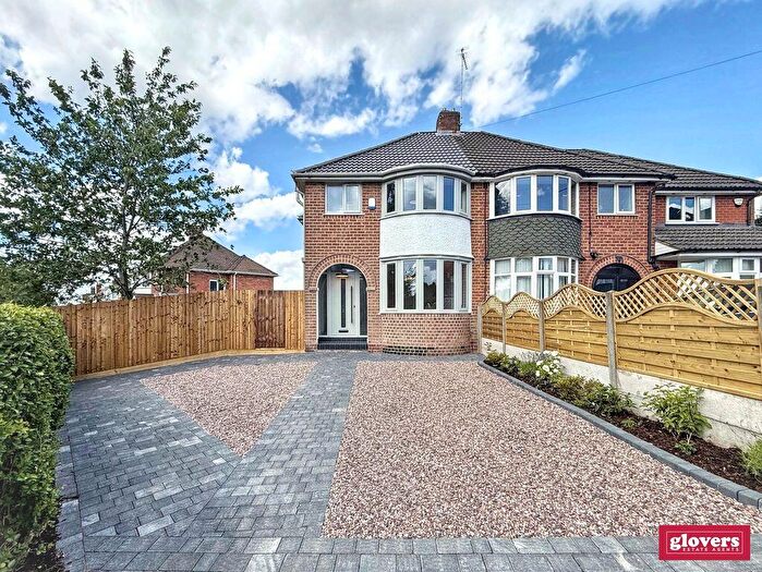 3 Bedroom Semi-Detached House For Sale In Brandwood Park Road, Kings Heath, Birmingham, B14
