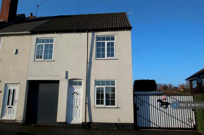 3 Bedroom Terraced House To Rent In Maple Tree Lane, Halesowen, B63