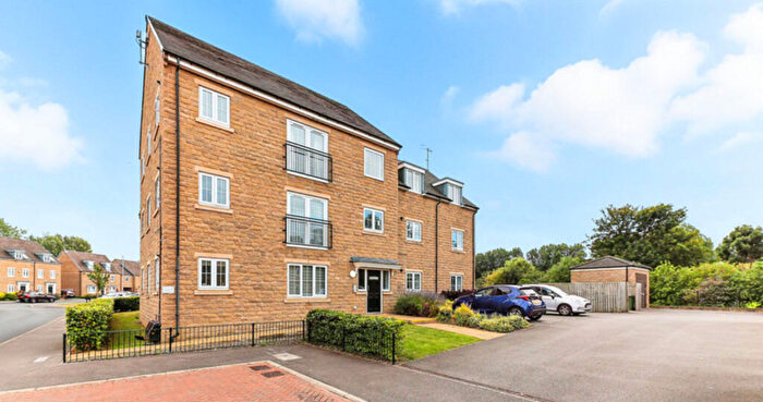 2 Bedroom Apartment For Sale In Garnetts Grove, Otley, LS21