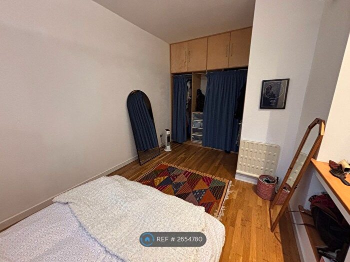 1 Bedroom Flat To Rent In Shelford Place, London, N16