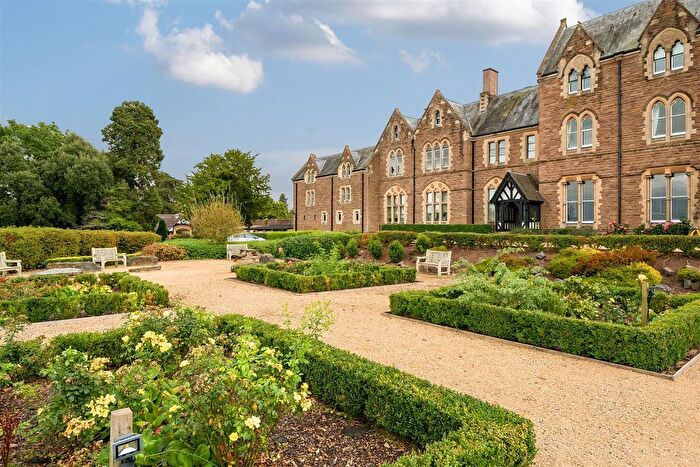 2 Bedroom Flat For Sale In Apartment, Bryngwyn Manor, Wormelow, Herefordshire, HR2