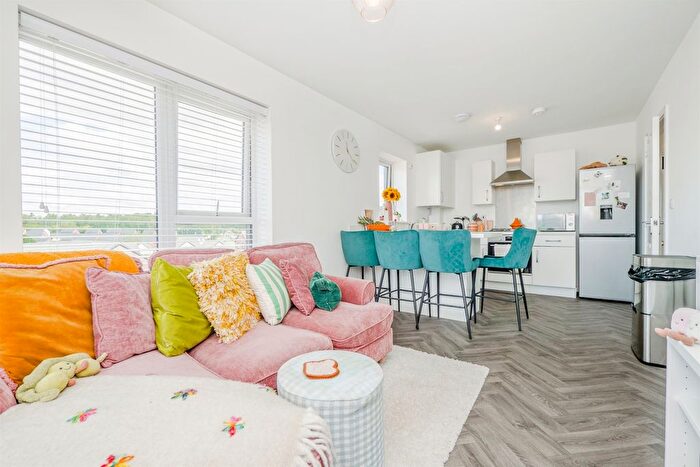 2 Bedroom Flat For Sale In Dol Glaswg, Capel Llanilltern, Cardiff, CF5