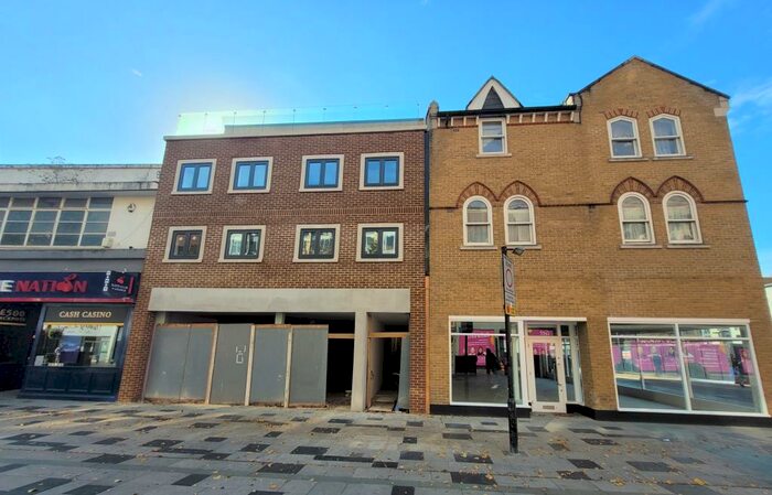 2 Bedroom Apartment To Rent In High Street, Slough, SL1