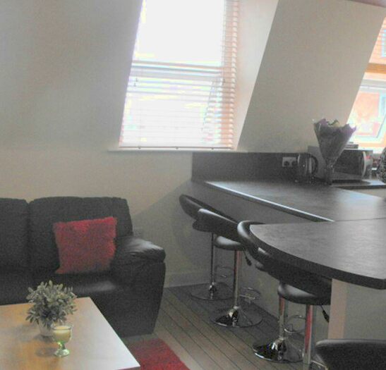 7 Bedroom Apartment To Rent In The Jazz Bar Rd Floor Flat, PR1