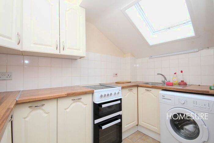 2 Bedroom Flat To Rent In Howard Drive, Liverpool L19