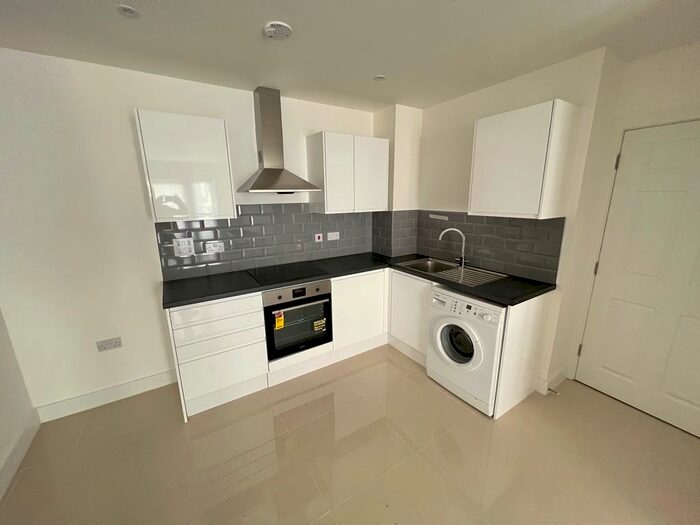 2 Bedroom Property To Rent In Portswood Road, Southampton, SO17