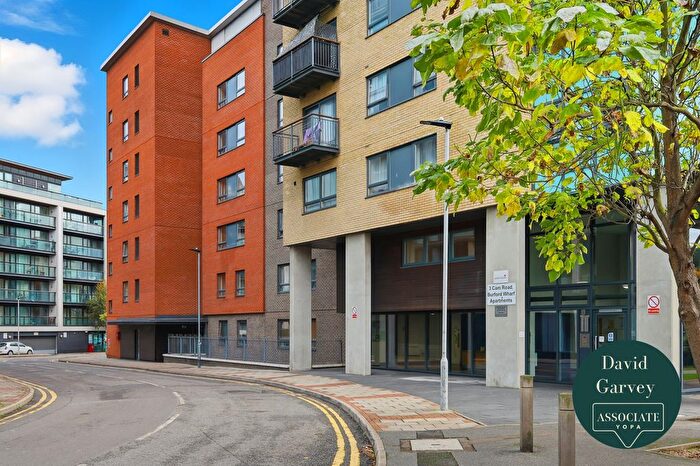 1 Bedroom Flat For Sale In Cam Road, London, E15