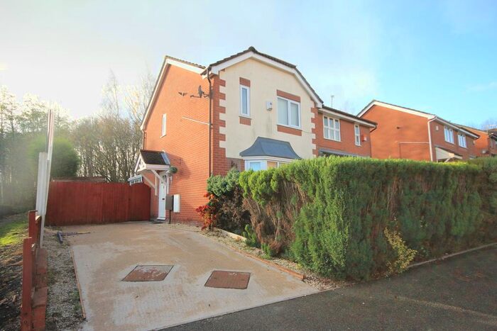 3 Bedroom Semi-Detached House To Rent In The Shires, St. Helens, WA10