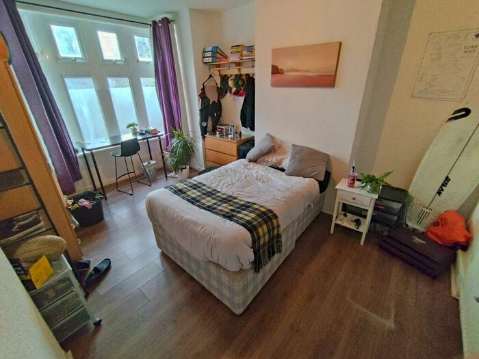 5 Bedroom Flat To Rent In Miskin Street, , Cathays, CF24