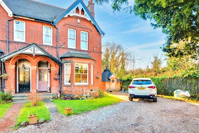 4 Bedroom Semi-Detached House For Sale In Derby Road, Sandiacre, NG10