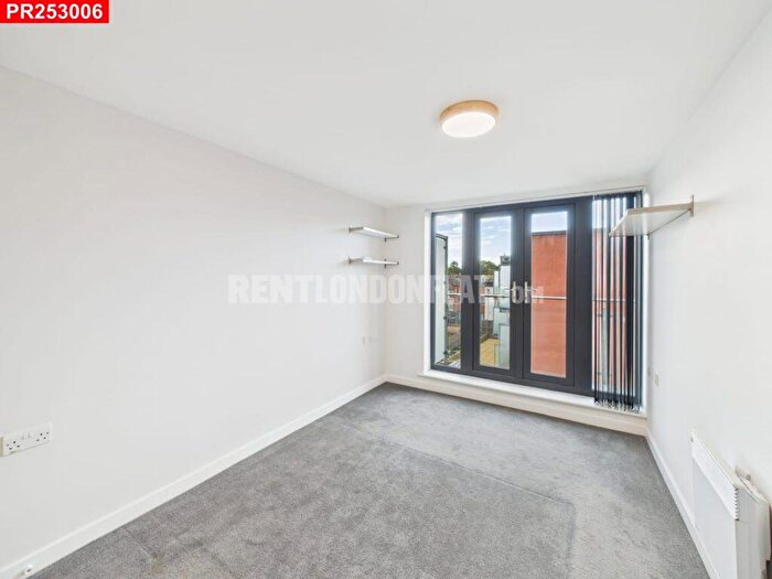 2 Bedroom Flat To Rent In Beckenham Road, Beckenham, – Bedrooms Flat, BR3