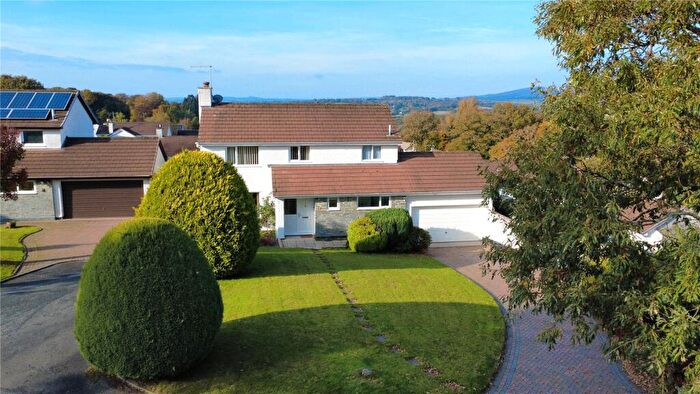 4 Bedroom Detached House For Sale In Yelverton, Devon, PL20