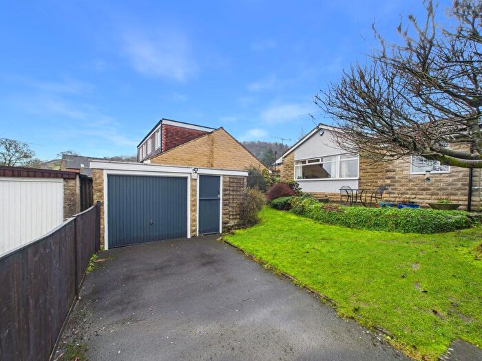 3 Bedroom Detached Bungalow For Sale In Moorside Close, Cromford, DE4