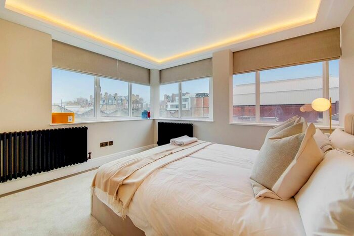 3 Bedroom Maisonette For Sale In Cavaye Place, South Kensington, London, SW10