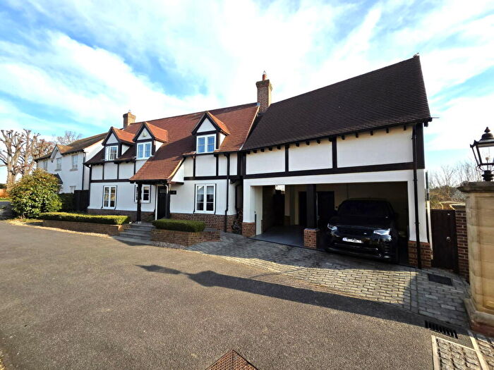 4 Bedroom Detached House For Sale In The Maltings, Gamlingay, SG19
