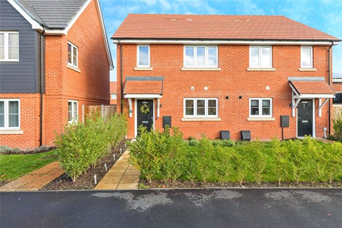 3 Bedroom Semi Detached House For Sale In Buckenham Road, Attleborough, Norfolk, NR17