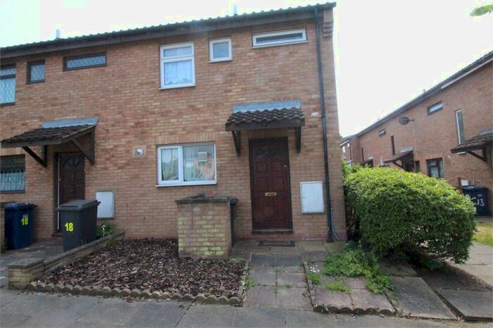 3 Bedroom End Of Terrace House To Rent In Warrens Shawe Lane, Edgware, Middlesex, HA8