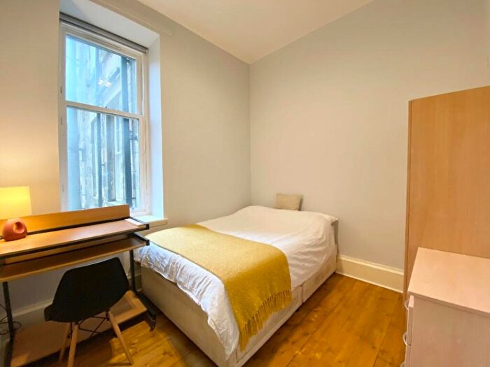 4 Bedroom Property To Rent In Derby Street, Glasgow, G3