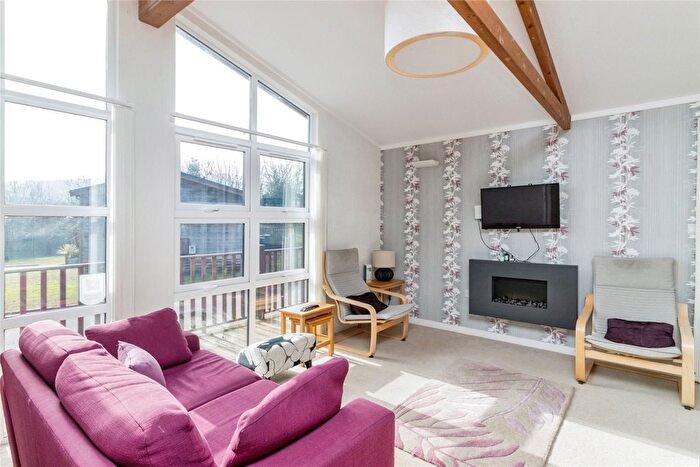 2 Bedroom Property For Sale In Woodpecker, Devon Hills, Paignton, TQ4