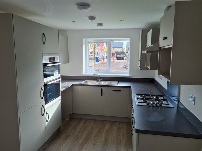 2 Bedroom House To Rent In Pond Close, Doncaster, DN4