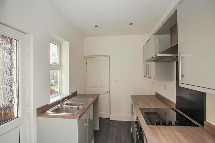 2 Bedroom End Of Terrace House To Rent In Wootton Street, Bedworth, Warwickshire, CV12