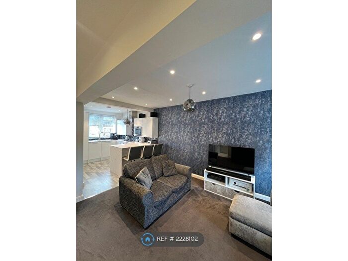 1 Bedroom Maisonette To Rent In Milton Road, Warley, Brentwood, CM14