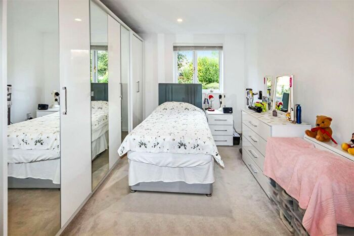 2 Bedroom Retirement Property For Sale In Tongdean Lane, Withdean, Brighton, BN1