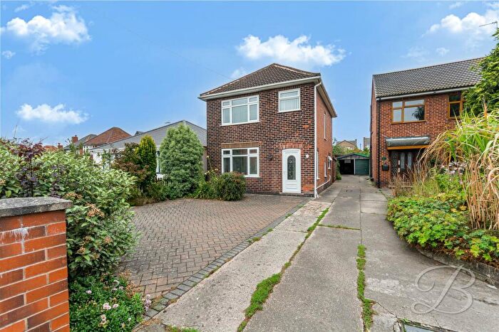 2 Bedroom Detached House For Sale In Sherwood Street, Warsop, Mansfield, NG20