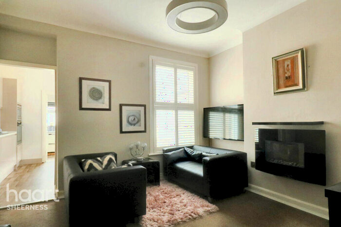 1 Bedroom Flat For Sale In Broadway, Sheerness, ME12