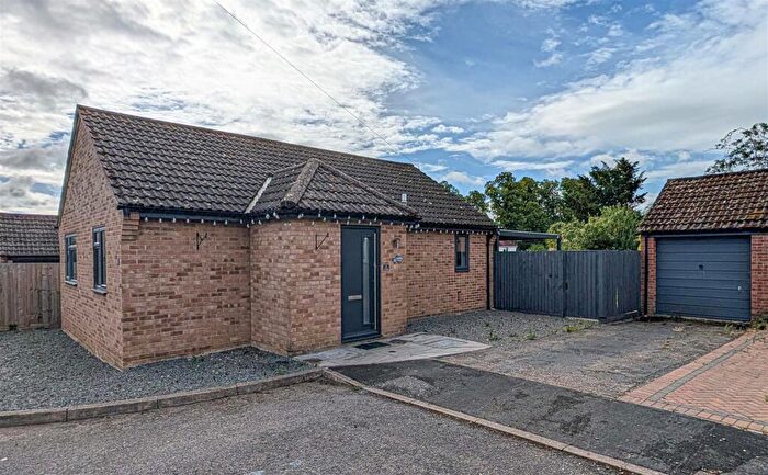 3 Bedroom Detached Bungalow For Sale In Icknield Close, Cheveley, Newmarket, CB8