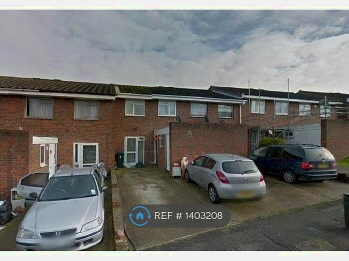 1 Bedroom Flat To Rent In Lancaster Road, Northolt, UB5
