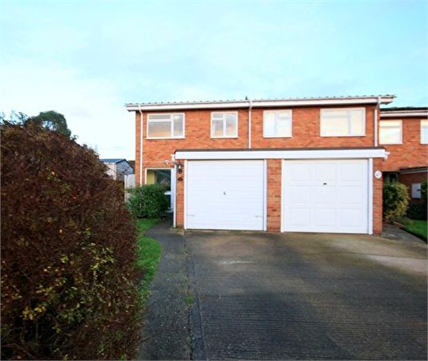 3 Bedroom End Of Terrace House To Rent In Aymer Drive, Staines, TW18