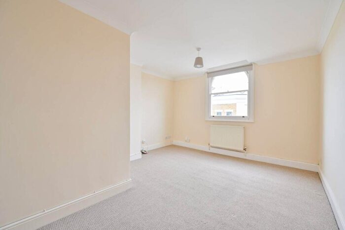 1 Bedroom Flat To Rent In Heber Road, East Dulwich, SE22