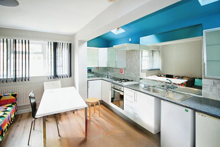 4 Bedroom End Of Terrace House To Rent In Bluecoat Close, Nottingham, NG1