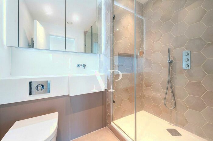 2 Bedroom Apartment To Rent In Jewel House, Sterling Way, London, N7