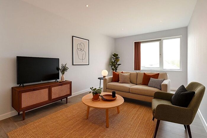 1 Bedroom Flat To Rent In Union Lane, Isleworth, TW7