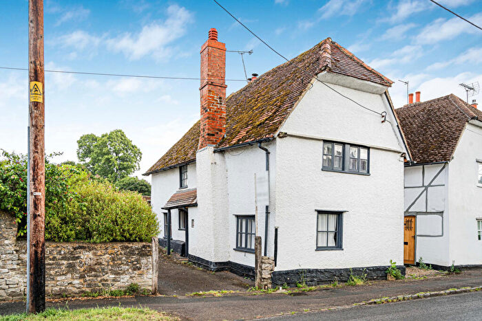 3 Bedroom Semi Detached House For Sale In High Street, Sutton Courtenay, OX14