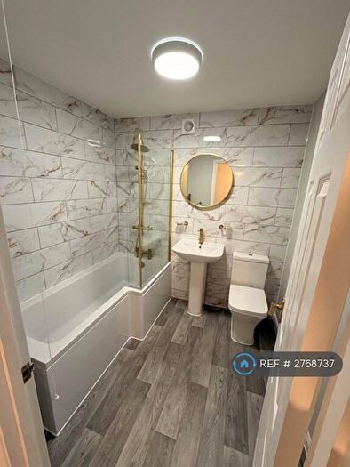 2 Bedroom Flat To Rent In Maidstone Road, Rochester, ME1