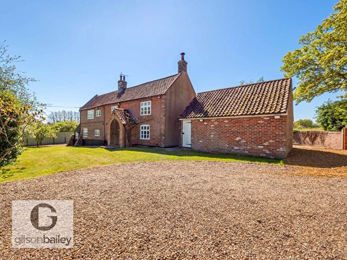 6 Bedroom Detached House For Sale In South Walsham Road, Panxworth, NR13