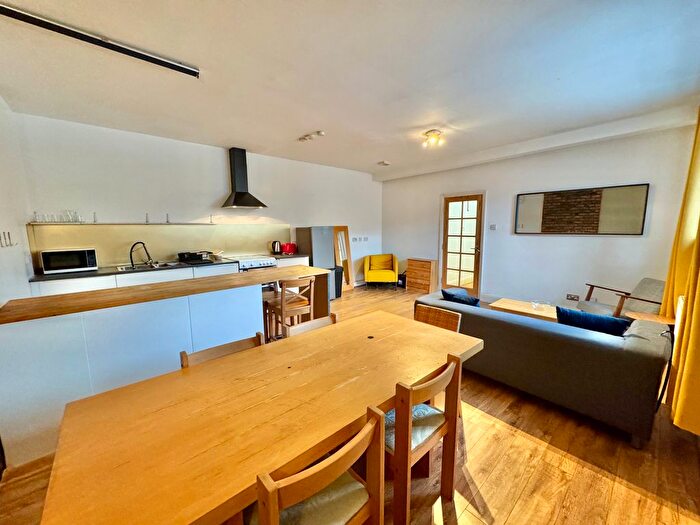2 Bedroom Flat For Sale In Oldham Street, Manchester, M1