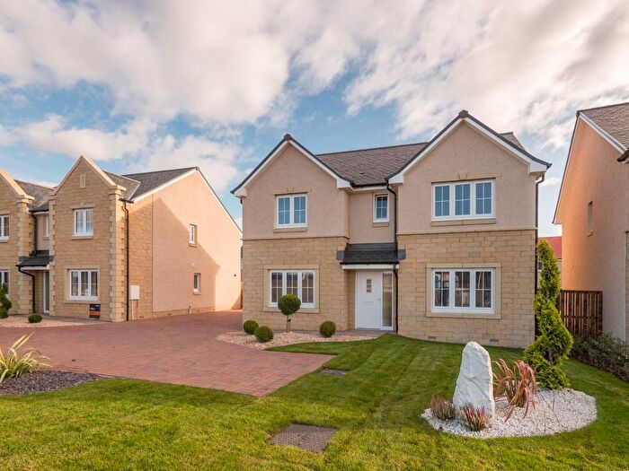 4 Bedroom Detached House To Rent In Redcroft Road, Edinburgh, EH22