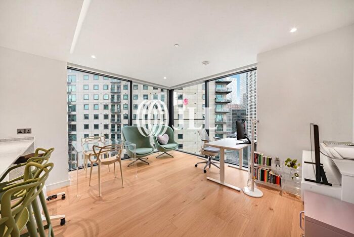 1 Bedroom Apartment For Sale In Hampton Tower, London, E14