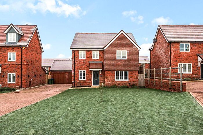 4 Bedroom Detached House For Sale In Stoches Close, Stoke Mandeville, HP22