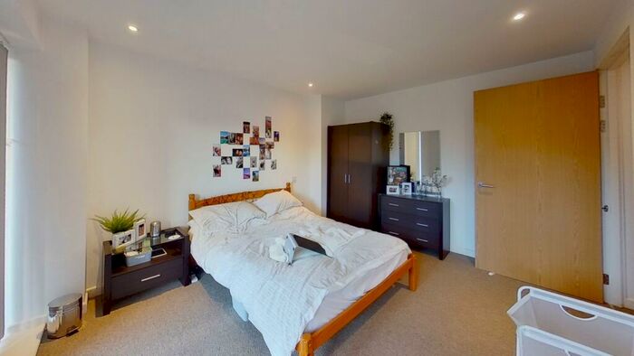 2 Bedroom Flat To Rent In Flat . Cymbeline House, NG1