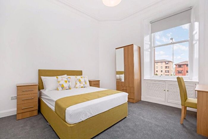 3 Bedroom Flat To Rent In West Savile Terrace, Edinburgh, EH9